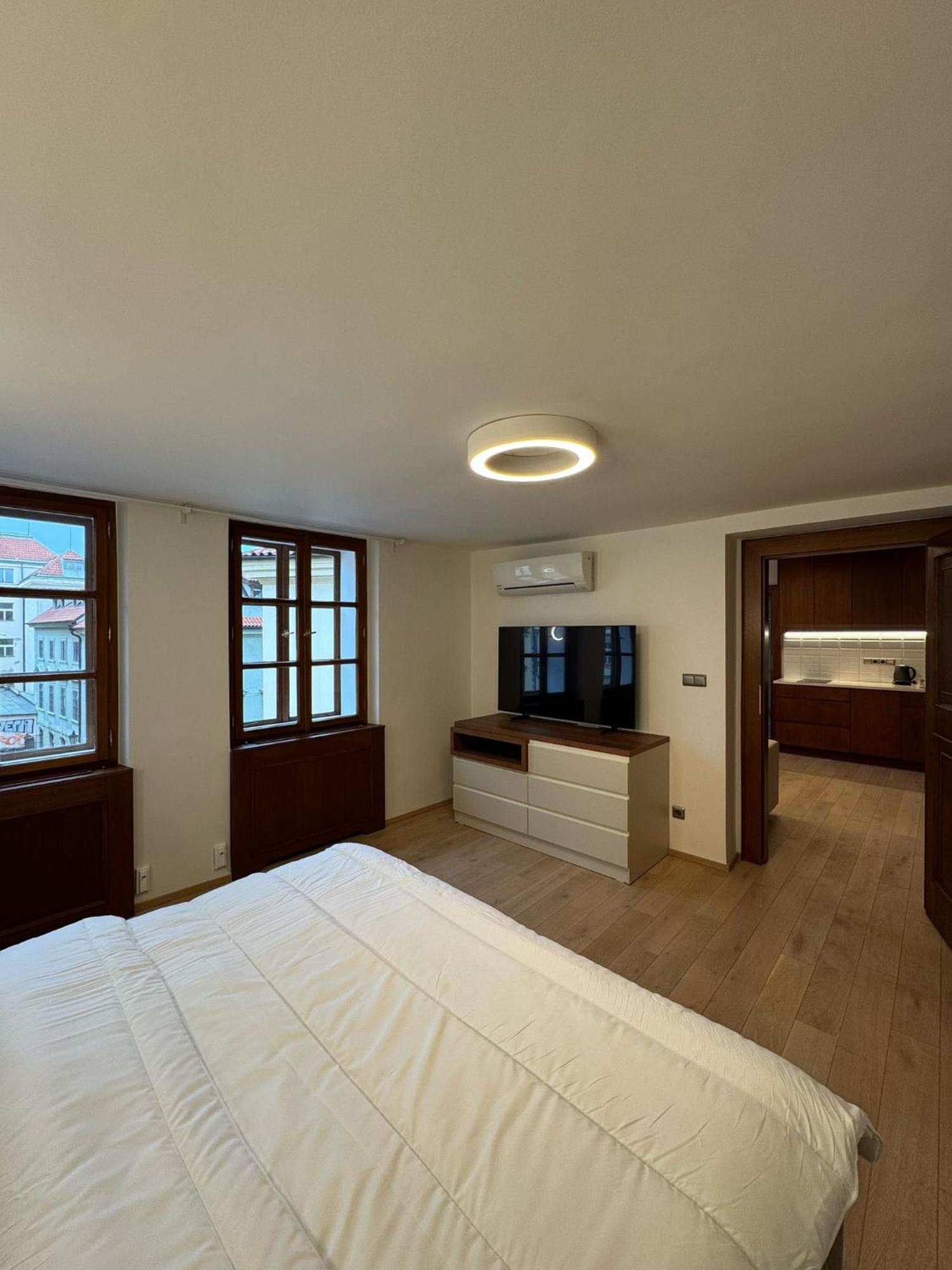 Hotel U 3 Pstrosu Πράγα Εξωτερικό φωτογραφία